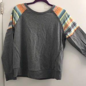 Ripcurl: Grey Sweatshirt with Fun Shoulder Accents
